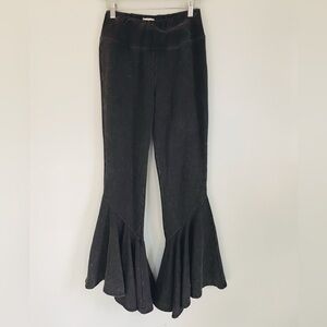 Earthbound Hippie Flower Child Ruffle Flare Bell Bottom Jeans Black Size Medium
